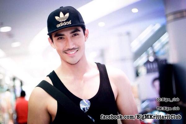 BigMClub's tweet photo. สวัสดี วันอาทิตย์คับ BMFC ^^* http://t.co/JotoNNEbBG