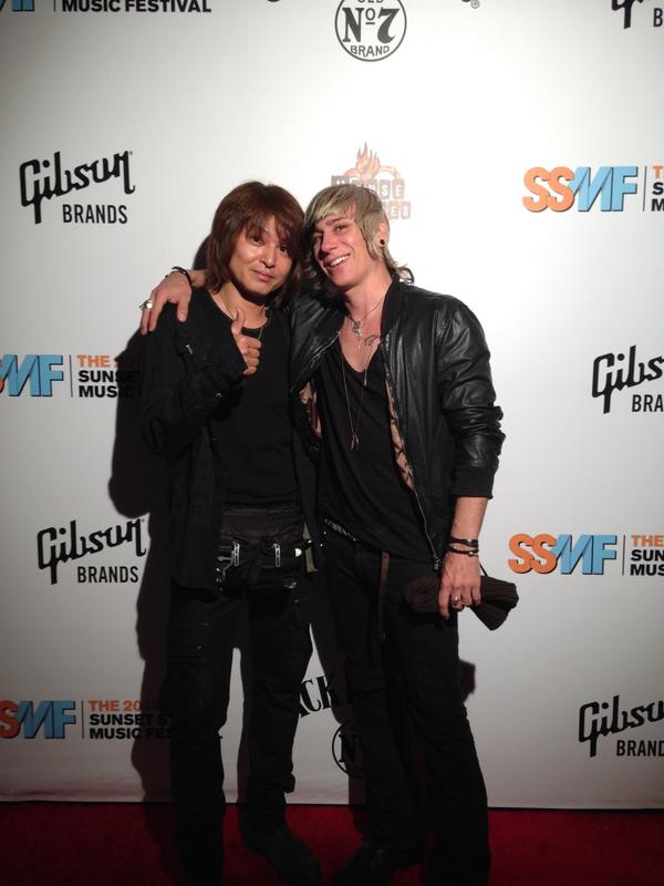 Breaking_Arrows's tweet photo. Thank you for coming to our show last night!! See you soon♪ http://t.co/tNvJjn2PCx