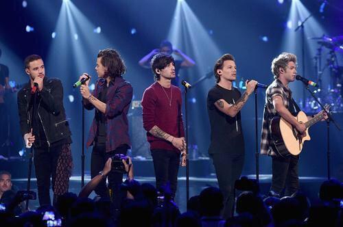 1DDailyReport's tweet image. Les boys au IHeartRadio Music Festival cette nuit #26 -L