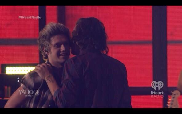 1DDailyReport's tweet image. Les boys au IHeartRadio Music Festival cette nuit #32 -L