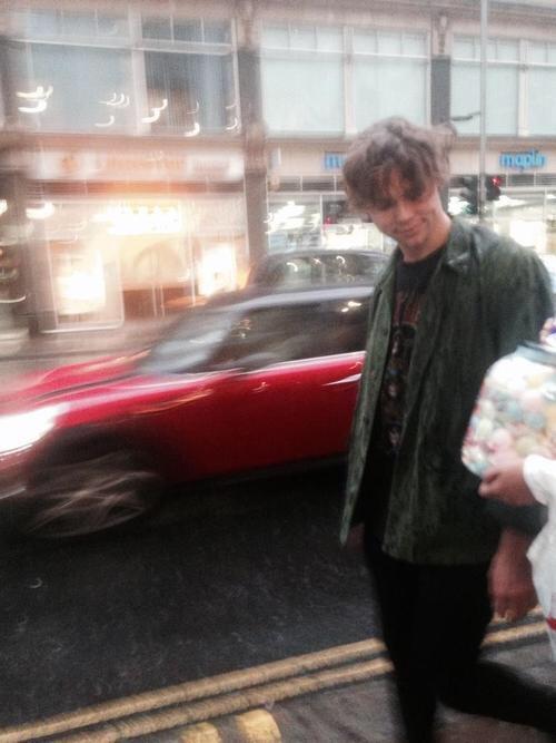 overdose5sos's tweet photo. http://t.co/XGHR7xRmha