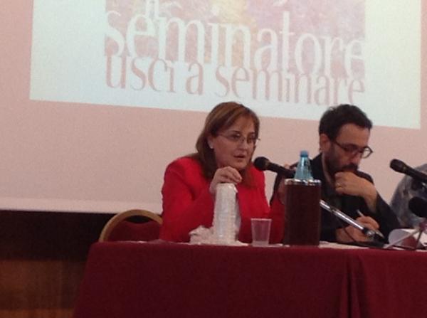 AC1868's tweet photo. #Vergari #abitare gomito a gomito con la gente ed #educare trasfigurando http://t.co/UBzSM0N5mA