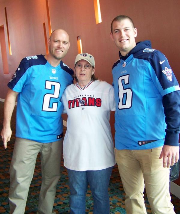 TitanYellekk's tweet image. Omg. Rob Bironas, a great person and NFL kicker is dead. Nashville will never forget you. #2RB #RIPRobBironas