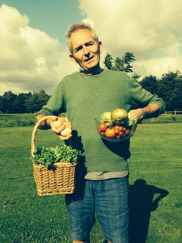 adamsearle02's tweet photo. Who doesn't like autumn? #pophamsfarm @DaisySearle1 http://t.co/k27B06HYAq
