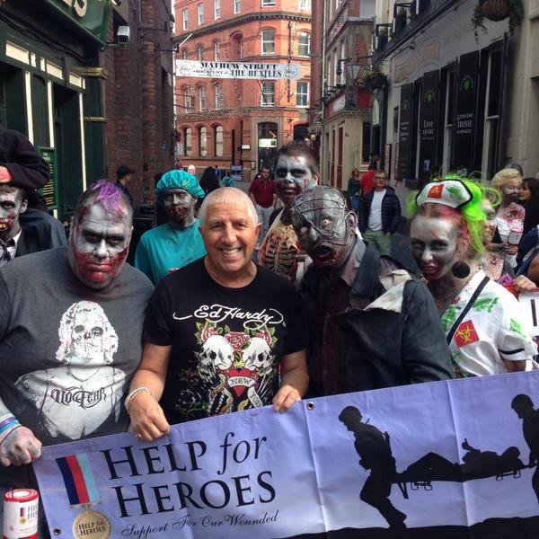 PeteCityPrice's tweet photo. Great gang of people who are raising money just been to the Grapes http://t.co/DWYzbVc8O1