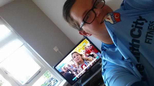 Ruben_Beckerman's tweet photo. thuis abcoude noord naar zaandam loop kijken thuis bankie @RTVNH #damtotdamloop http://t.co/1RdXISySNs