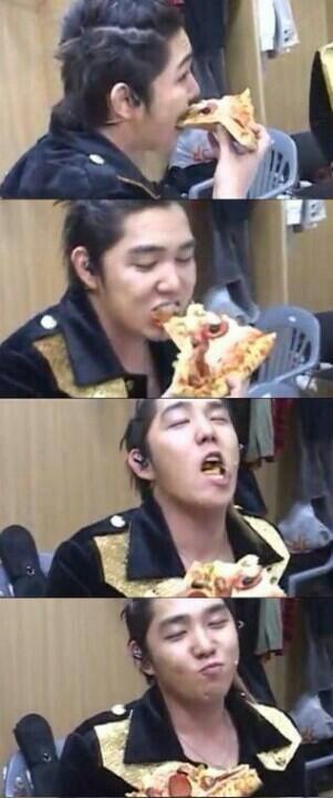 mingh86's tweet photo. @SMTOWNOFC http://t.co/sBGM2CnTpO