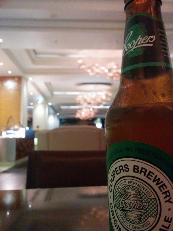 opplevelse's tweet image. So tired. Mr pale keeping me awake for sing GP in 2 hrs. #strangelogic #F1 @JudgeOfFact