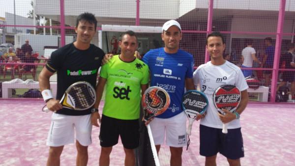 EcommPadelClub's tweet photo. Vamos con la última #semifinal en nuestra #pistarosa #byesummerpadel 🎾 #padel #sanvicentedelraspeig #Alicante http://t.co/G8xIYe0ivu
