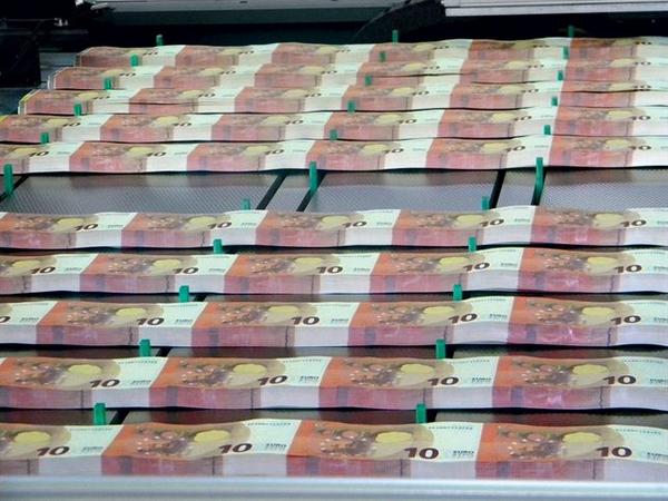 Los nuevos billetes de diez euros comienzan a circular este martes europapress.es/economia/finan…