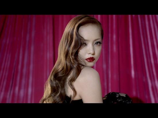 O Xrhsths Love Namie Cat Sto Twitter Upする時なくてお蔵入りしてた真似っこシリーズw衣装もヘアカラー ももちろん顔も違うけどwショウガール安室さんのどセクシーが好きでやった真似っこ これも再度撮影したいやつ 安室奈美恵 ヴィダルサスーン 真似っこ Http