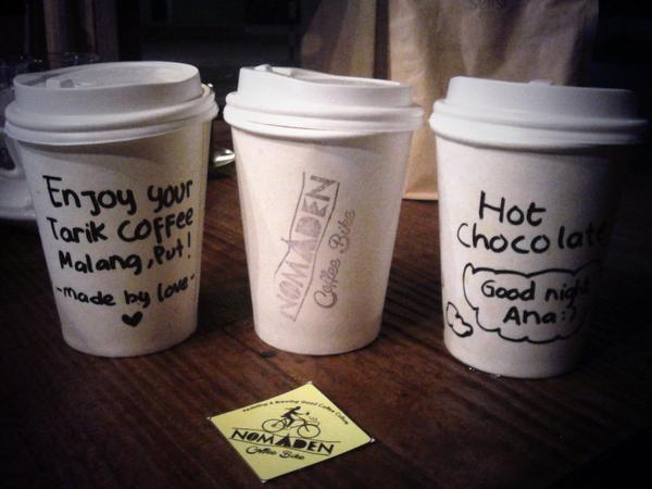 nomadencoffee's tweet photo. Pacaran lewat cup papper ini..media ekspresi bisa dmn aja cc @WeAreMSD http://t.co/LzWpCkMhdU