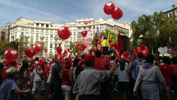 lulusflorez's tweet photo. Un SÍ claro a la vida #MarchaVida http://t.co/lKCY2gsx95