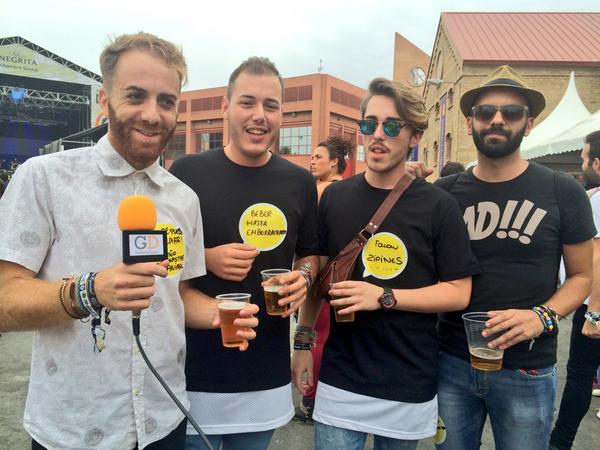 diegoPELIRROJO's tweet photo. Uno se va de festival al @AlhambraSound y se convierte en reportero de @granadadigital @saulcaravaca @zipinees http://t.co/s96cWo08EI