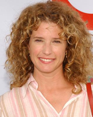Happy Bday Nancy Travis!!! 