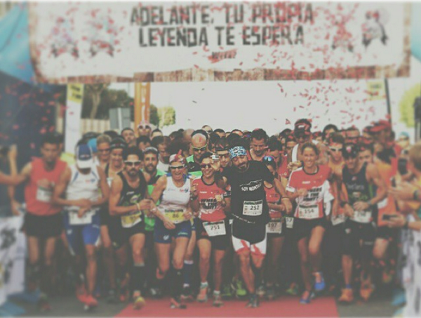 valentisanjuan's tweet photo. Gran trail en EL EJIDO con @BorjaEstrada @josefajram @merceyellow @miriamalbero @MiriamRuina y algunos cientos más :) http://t.co/jAGYMVuEXh