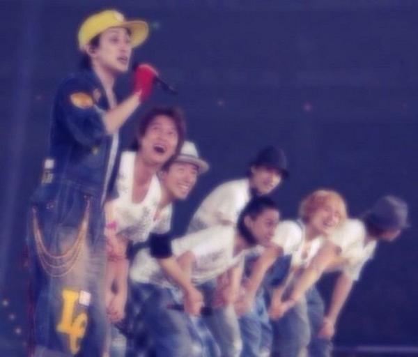 m_showchan's tweet photo. エイトの曲でエイターが泣く。

エイトの涙でエイターも泣く。

エイトが笑えばエイターも笑う。

これこそがエイトとエイターの絆。

#eighterならわかってくれるはず http://t.co/4cL2zfCPra