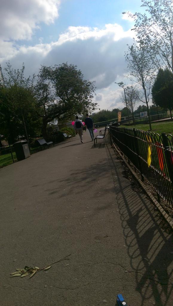 NCS_Edwards's tweet photo. Strolling off!!- finding more people to spread awareness #aid http://t.co/2Yea3WXgHU