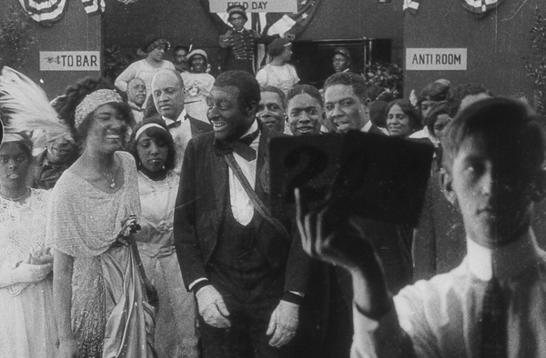 AJakimiak's tweet photo. @bartek_frack enjoy @MuseumModernArt the earliest footage of a feature film with a black cast http://t.co/iIdPyyviWE http://t.co/9vTOh5WDvD