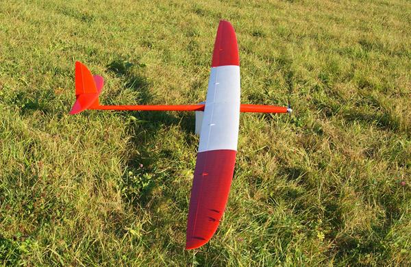 AlbinSuster's tweet photo. NOVO !
 Aspire Electro 3.70 m
 F5J, cross tail, ful carbon http://t.co/E90b8bwZtJ