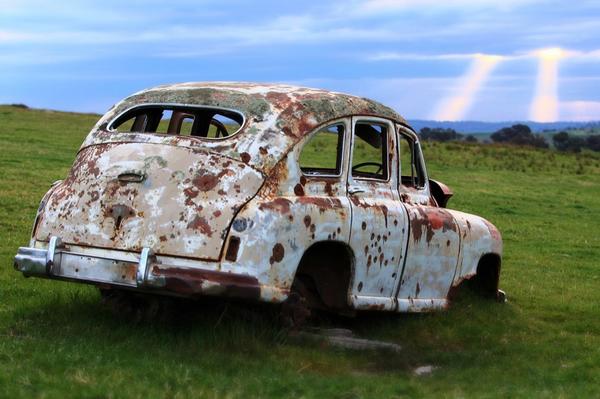 moore2614's tweet photo. Might need a little bit of work to get it through rego. Wheels, Glass, Motor, maybe a bit of paint. #RustyRelics. http://t.co/UIUWoJqbH5