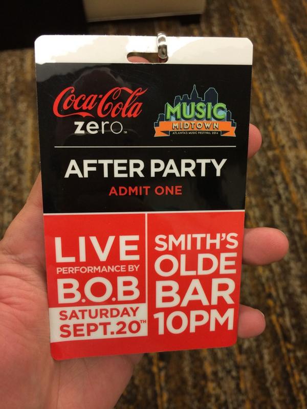 AlxStevens's tweet photo. Great night with B.o.B. thanks to #thelistmm and @CokeZero! http://t.co/bVXey8WJsv