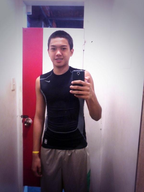 markbucu7's tweet image. Napag tripan ko mag selfie hahaha GE! #PROCOMBAT #1.2kONLY!