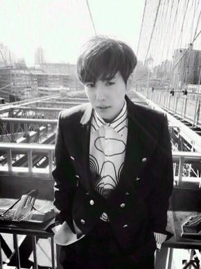 ByDxJo5CAAA3iRc.jpg:large