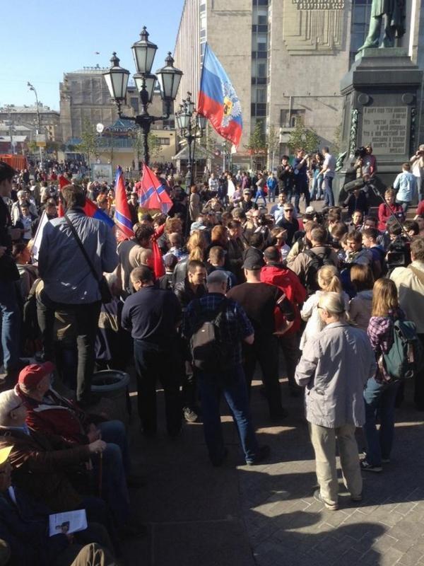 AnaM0978's tweet photo. #маршмира #Москва #marchforpeace #Moscow http://t.co/YWtGHkNKFW