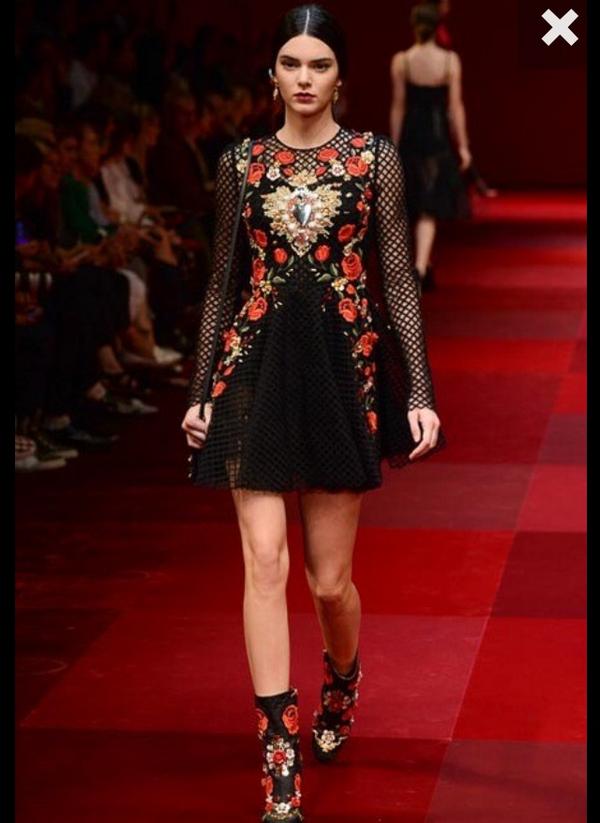 emadele1's tweet photo. The get it right season after season. @dolcegabbana #dolcegabbana #MFW http://t.co/EKmwMfNaTA