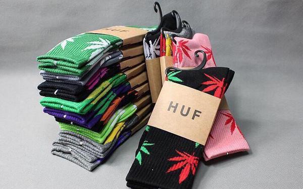 WeDailyThought's tweet image. RT to win a pair of HUF 🍁💨👌
1. Retweet to enter
2. Must be following for a DM