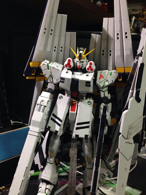 ট ইট র Pfec Mg Nガンダム Hws Wフィンファンネル装備 完成ー シールド重い ファンネルポロポロ取れるからポージングできませーん Http T Co Fkqm8qo9d6