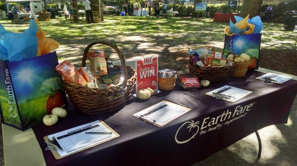 EarthFareCHS's tweet photo. Lots of raffles at the @CHSArtsAlliance OPEN Arts Expo today 12-4pm @ the Cistern Yard. Free &amp; open to the public! http://t.co/HzETbLK5Rh