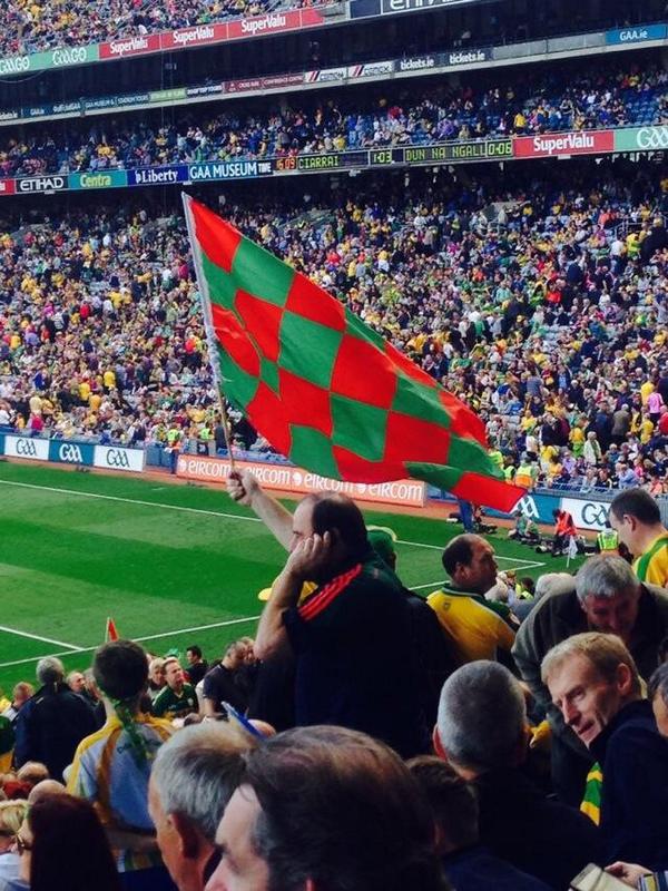 MrNiallMcGarry's tweet photo. Highlight of the #AllIrelandFinal so far http://t.co/ng91nQH7Eg