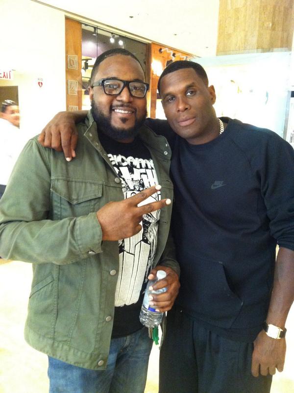 djjamma's tweet photo. Jay Elect Aahh Fest Today!!!!!!!!!! http://t.co/oIii3QD4Og