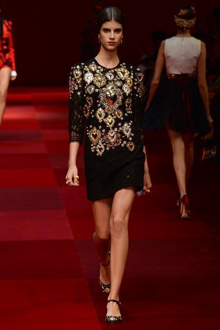 danielmindiola5's tweet photo. Love this!! @dolcegabbana @stefanogabbana #dolcegabbana #ss15 #mfw #dgss15 http://t.co/oyfkednE7U