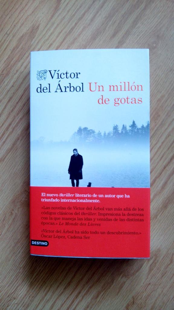 Apurando las últimas págs de #UnMillónDeGotas de @Victordelarbol y ¡no quiero que se acabe! #novelón @EdDestino