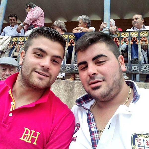 felipe23hg's tweet photo. De rejones con @MarcosPintado 
¿Nos mojaremos???? Jejejjeje http://t.co/V8kKlpj84F