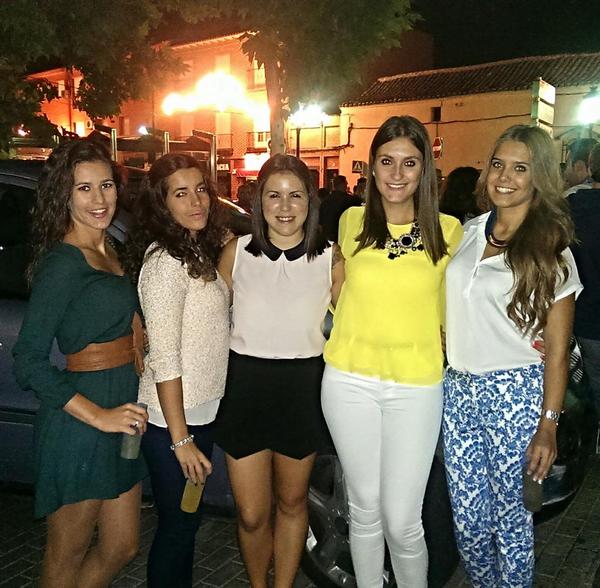 nataliicol's tweet photo. Buena noche de fiestas en Bargas 😁 http://t.co/RuLaGGTxWW