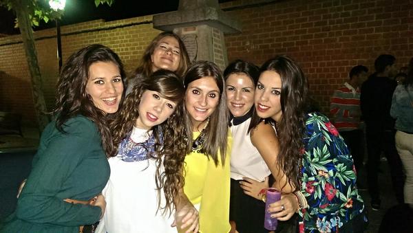 nataliicol's tweet photo. Buena noche de fiestas en Bargas 😁 http://t.co/RuLaGGTxWW