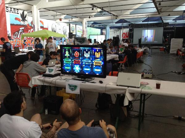 emilio_cozzi's tweet photo. La Forza scorre pontente in questi uomini #spacebrawl @forgereply @grezzo2 @MarabuntaLAB @MenteZero #GameOver? No http://t.co/gGdFviJCSk