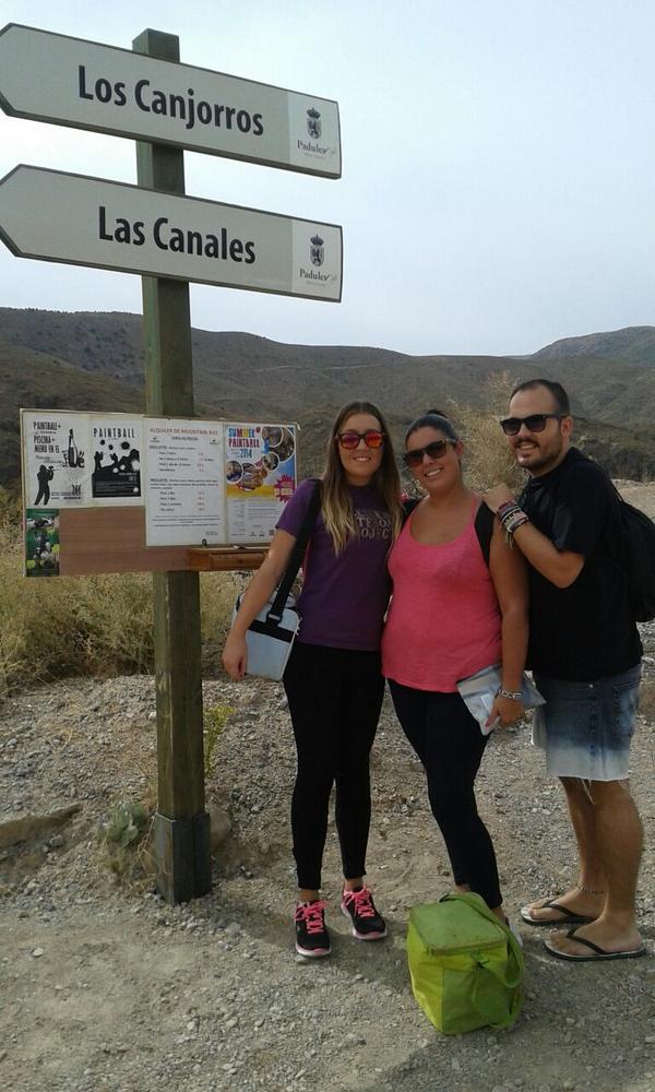 paulaseru's tweet photo. Rutilla de senderismo y canales en padules @DrGlamour_ @noetcaparros http://t.co/dmU6JH1KlI