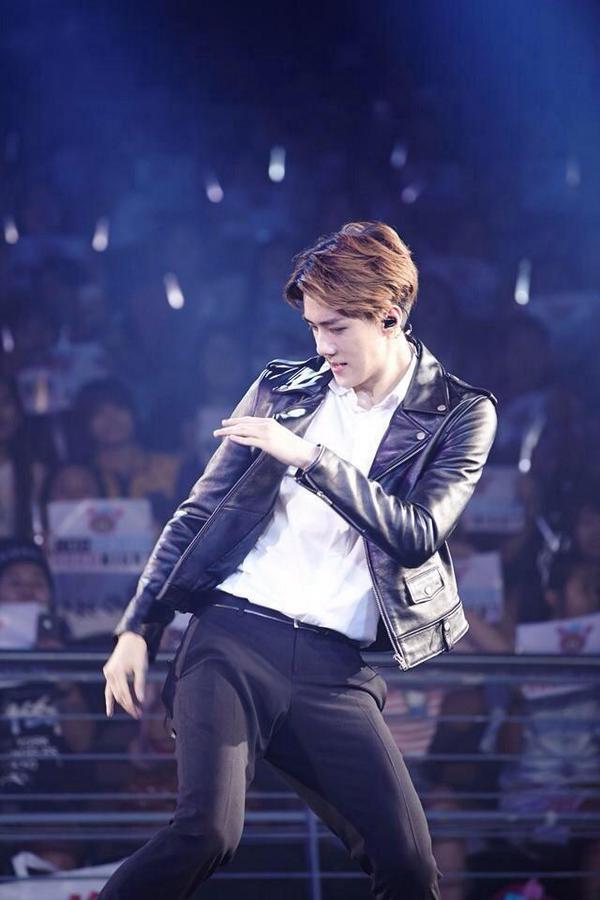 pixieaugio's tweet photo. จบแล้วThe Lost Planet ยินดีด้วยกับการทัวร์คอนฯครั้งแรก และก็ขอบคุณสำหรับความส��ุก,ความทรงจำดีๆ 
👏👏👏พักผ่อนเยอะๆนะ http://t.co/7ARHCaqf8V