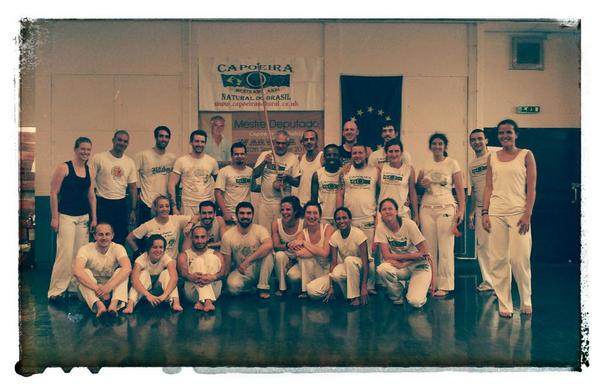 CapoeiraNatural's tweet photo. Salve Mestre Deputado
http://t.co/FFxD4AO8uq
#CapoeiraNatural http://t.co/nSFEaAnQVf