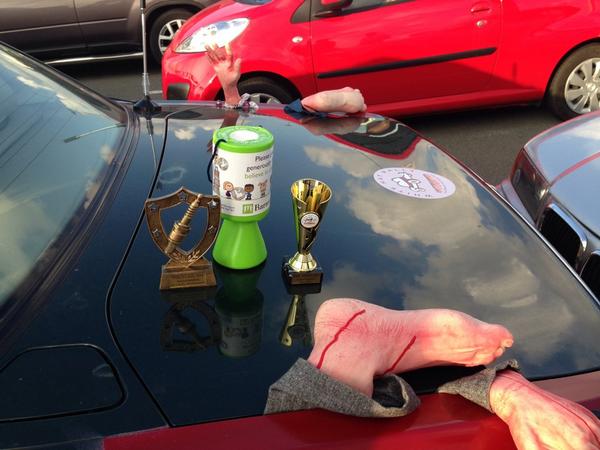 DjangoWHR's tweet photo. About to leave France. We're coming home ! #whitehatrally http://t.co/oLE0UJTzlC
