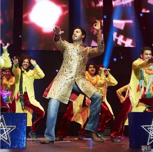 BachchanWorld's tweet photo. Prince @juniorbachchan . #SlamTheTour #SlamHouston #SlamNewJersey #SlamDC http://t.co/egsn8aa3nL http://t.co/72KtiwJM6k