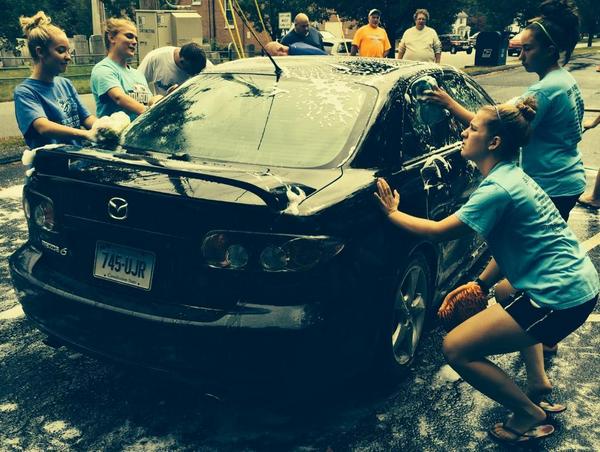 sheltongaelsAD's tweet photo. Shelton Girls Soccer Team Car Wash at Community Center until 4:00 pm Sunday.  #supportheteam, #shsgs http://t.co/wZRH2i5i7P