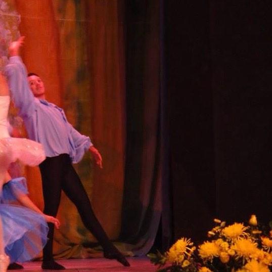 Hi I wish you a very happy birthday(I am new to ballet )Greetings from Aguascalientes, Mexico.Hugs  