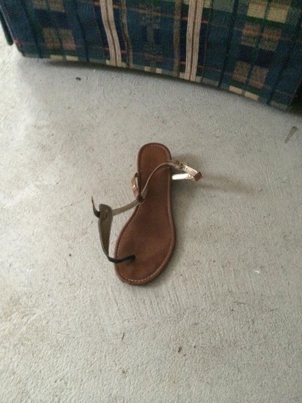 The_18Franklin's tweet photo. The mark of true success #PostPartyCleanup http://t.co/pq2X3SbO4W