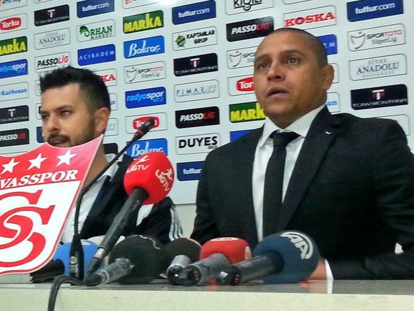 Roberto Carlos: "Hakemler hakkında konuşmayacağım. Çünkü haftaya Galatasaray maçımız var."